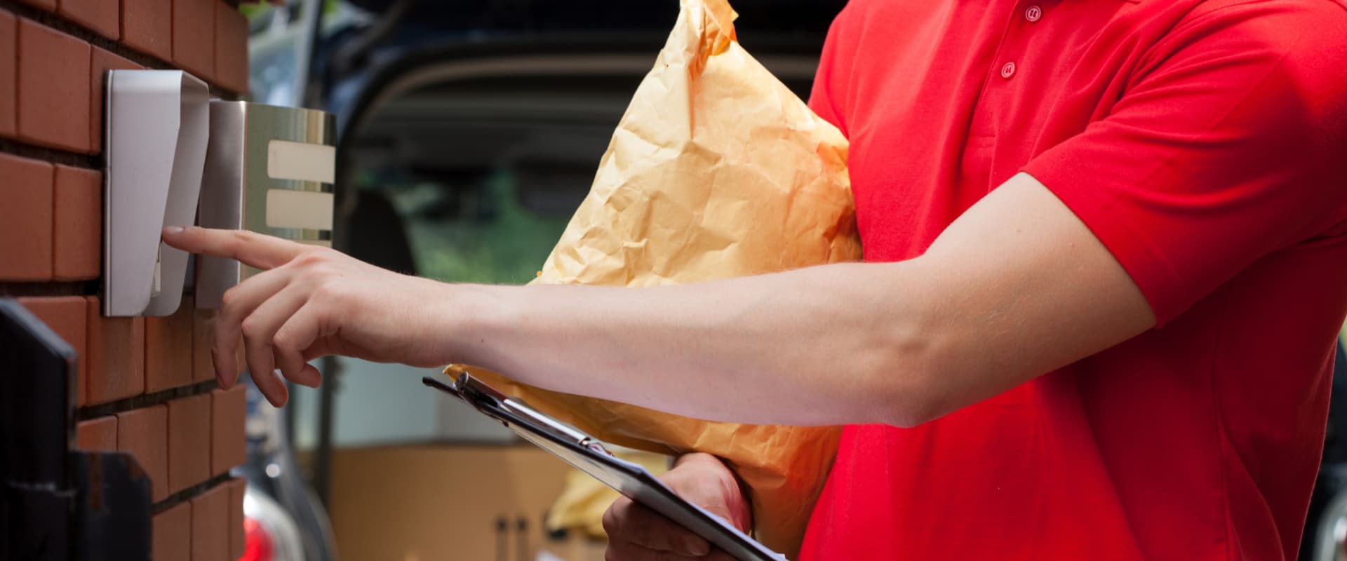 Express Courier Service Image